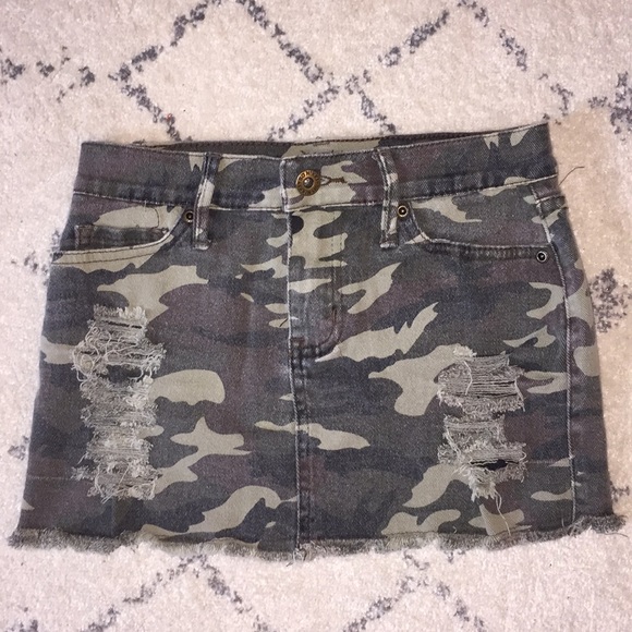 So Nikki Other - Camo mini skirt